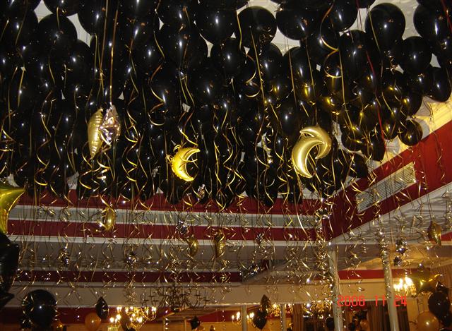 Black with Gold Stars & Moons Balloons Ceiling